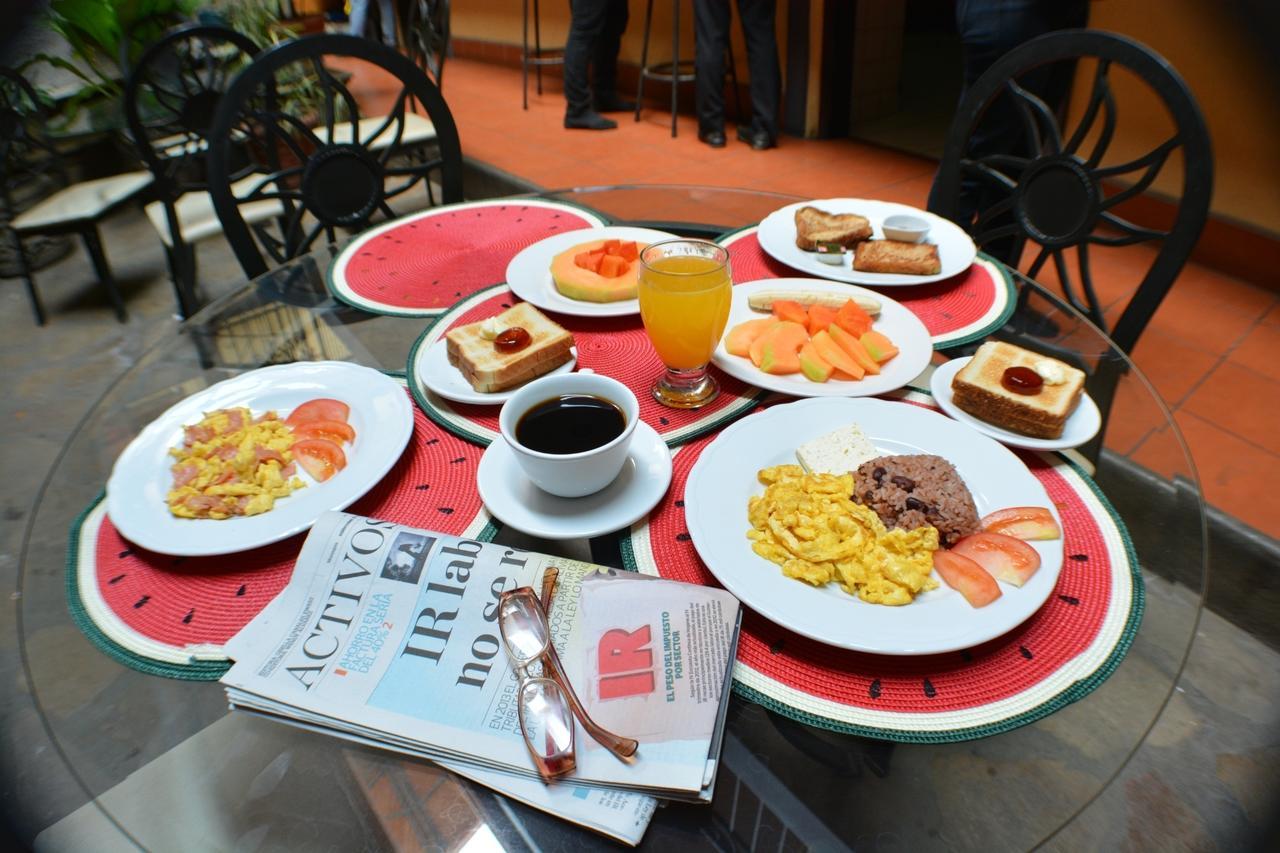 Hotel Los Balcones De 奇南德加 外观 照片