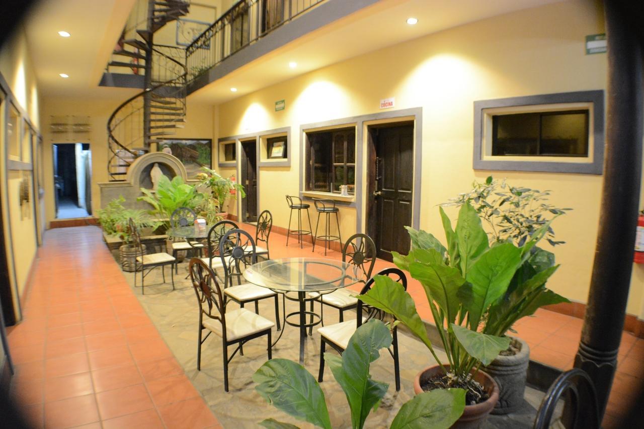 Hotel Los Balcones De 奇南德加 外观 照片