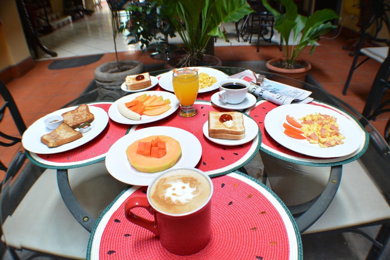 Hotel Los Balcones De 奇南德加 外观 照片