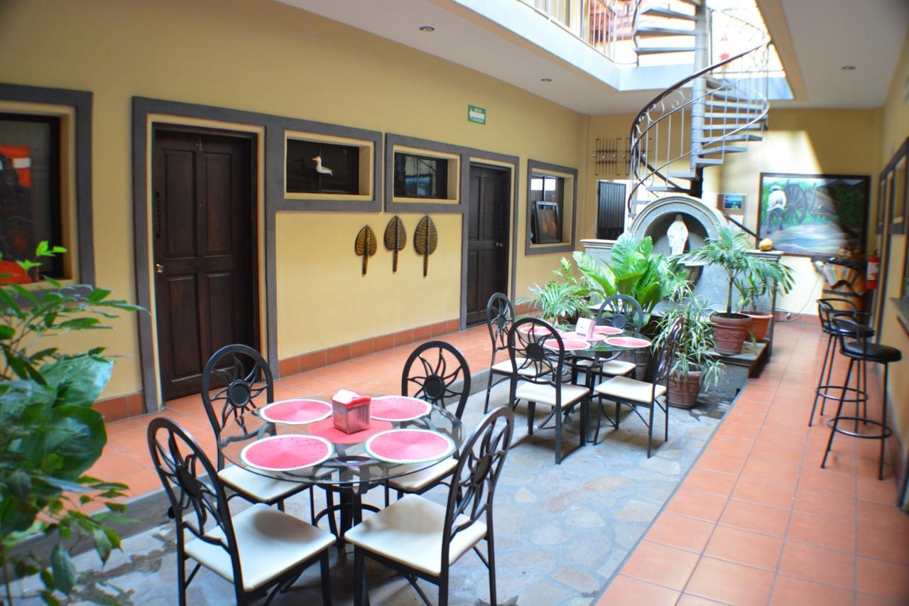 Hotel Los Balcones De 奇南德加 外观 照片